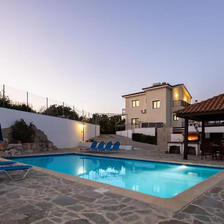 Ira Finiki Villa Latchi