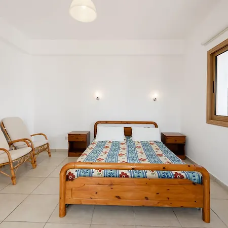 Villa Ira Finiki