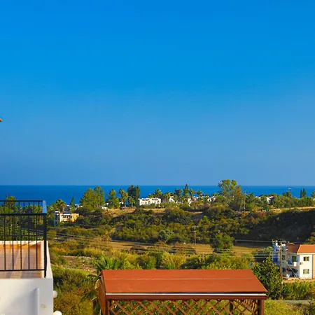 Ira Finiki Villa