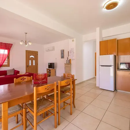 Ira Finiki Villa *